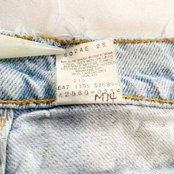 Levi's orange tab light wash heavily distressed 560 loose fit tapered leg jeans - Picture 4 of 10